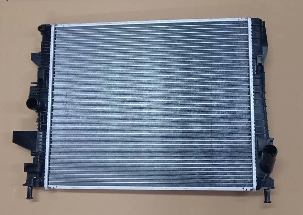 for Ford Focus 1.0 10-at Auto Parts Water Tank Aluminum Radiator OEM F1f1-8005-Ve