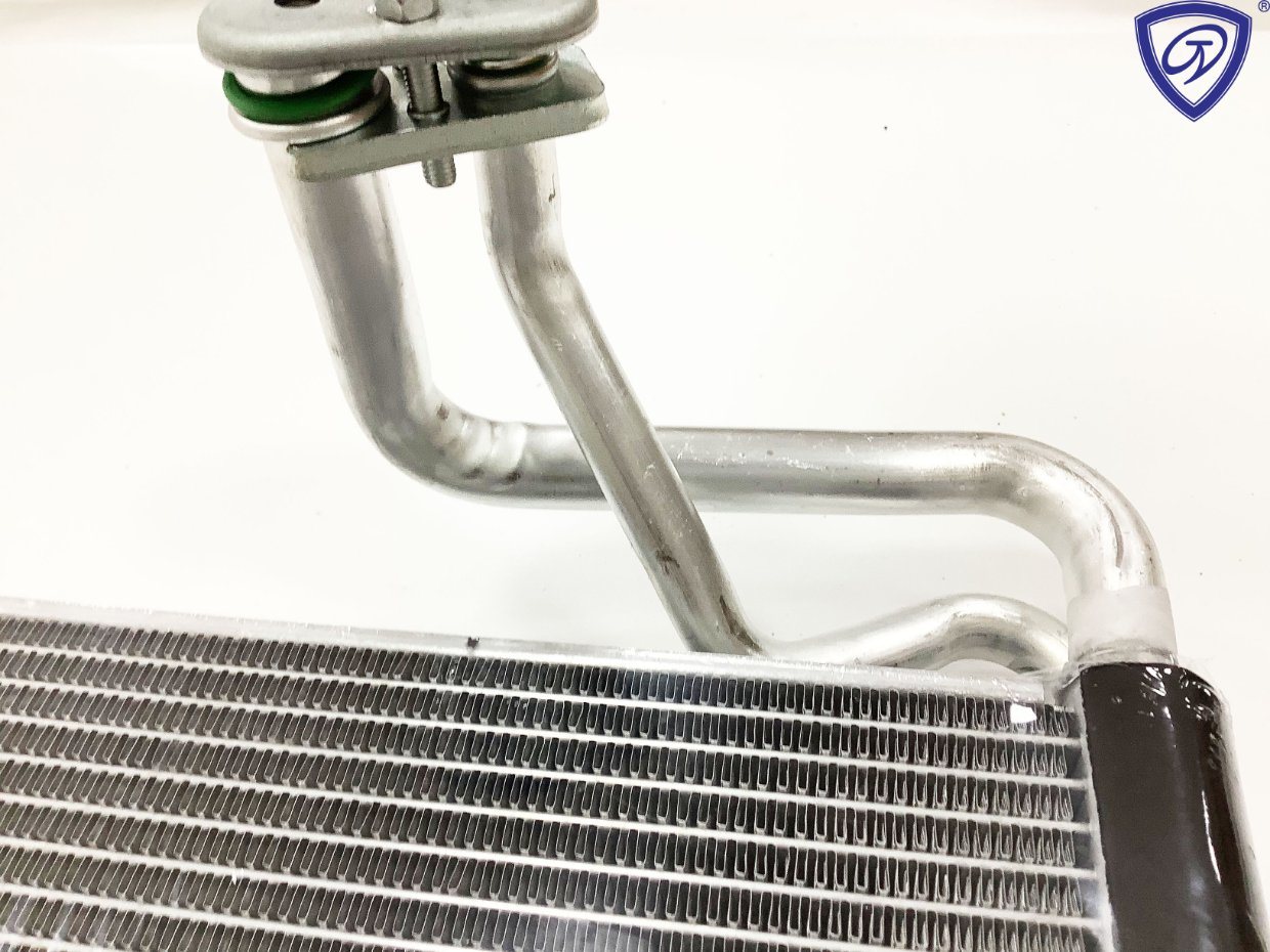 Factory Sell Auto AC Evaporator Core for Benz W204