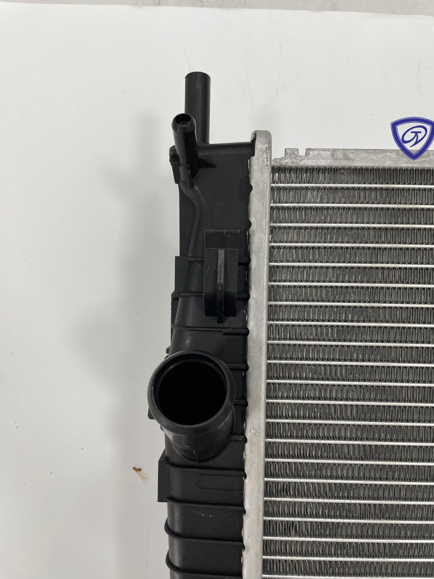 OEM Good Quality Auto Radiator for Mazda 3′ 06-Mt in Stock