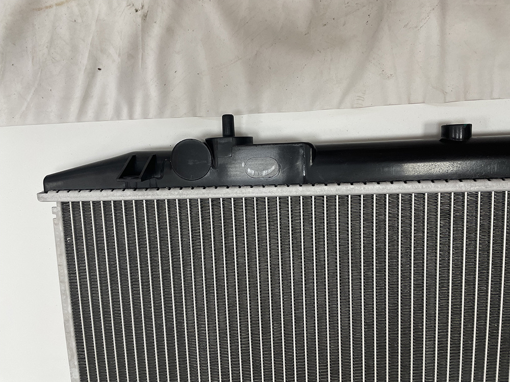Wholesaler Hot Selling High-Quality Car Radiator for Nissan Bd22/Td27 Mt