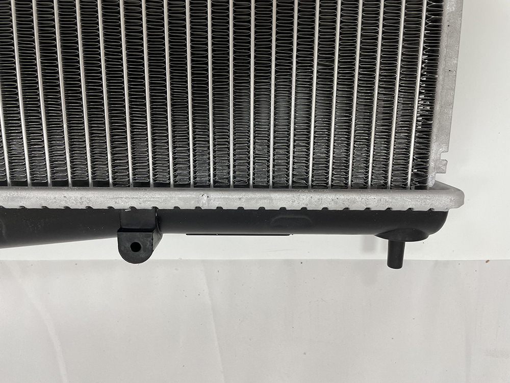 for Nissan Aluminum Auto Parts Cooling System Radiator Cheap Wholesale