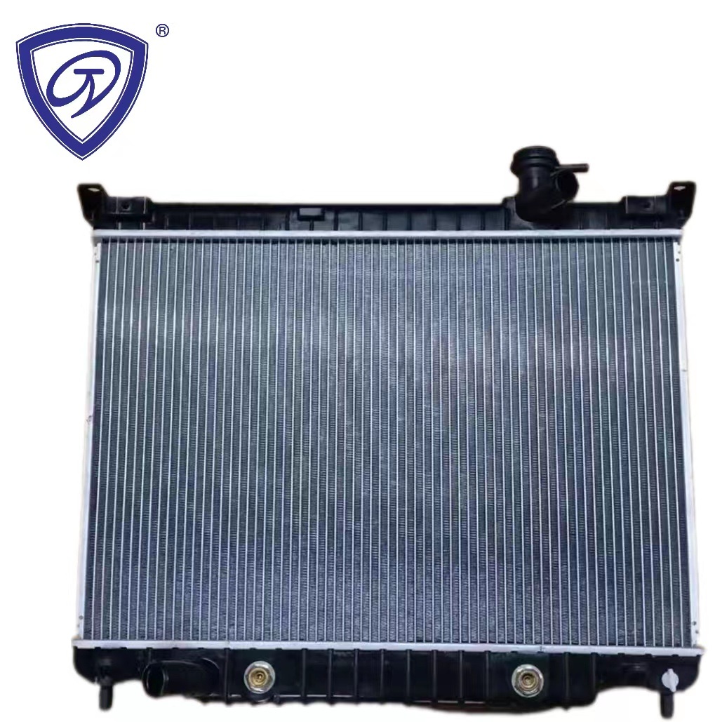 Wholesale Car Water Tank Radiator OEM 52485546 for Chevy Trailblazer*02-05 at/Isuzu Ascender 4.2l′03-04 at