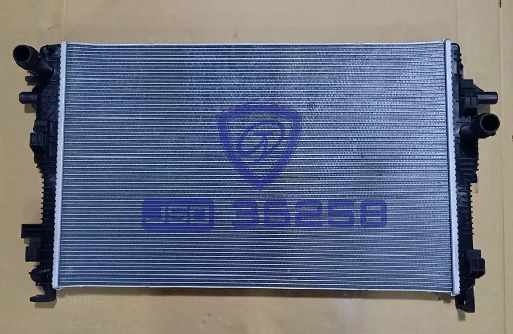 China Auto Spare Parts Supplier Wholesale Zhonghua V7 Car Engine Cooling System Aluminum Radiator