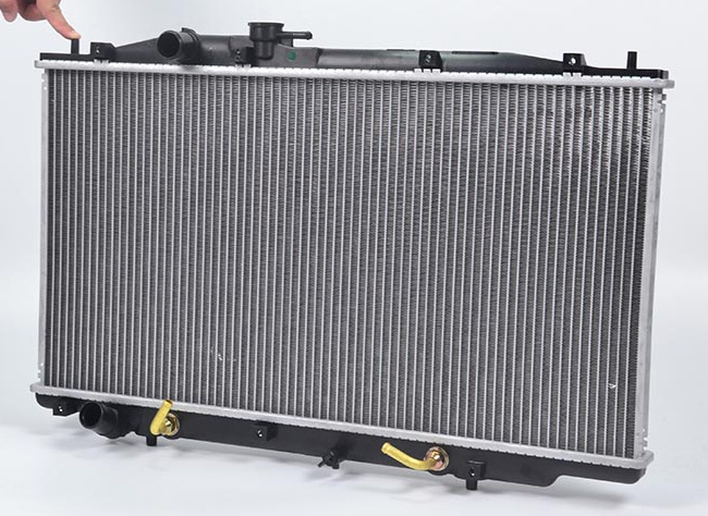 High-Quality Aluminum Car Radiator Accord′ 03 Cm6 3.0L at OEM 19010