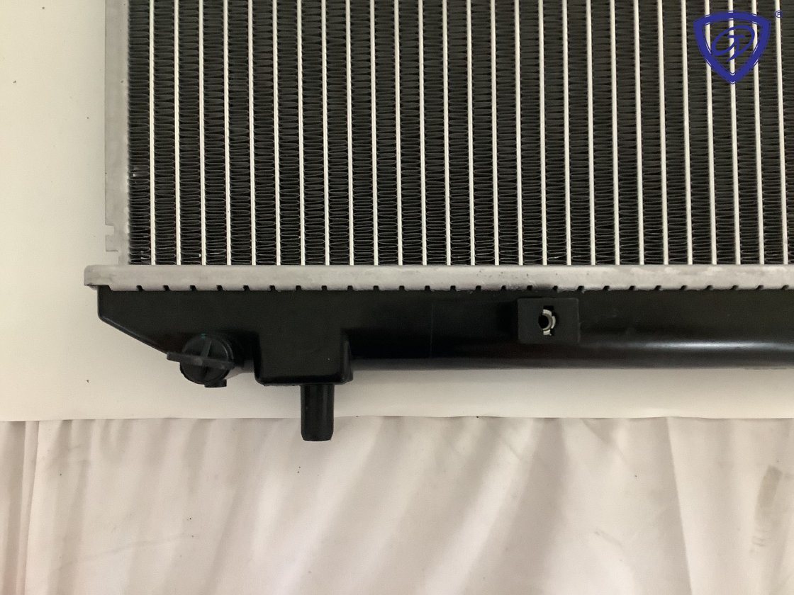 Car Aluminum Parts Radiator for VW Senya Mt Cooling System OEM