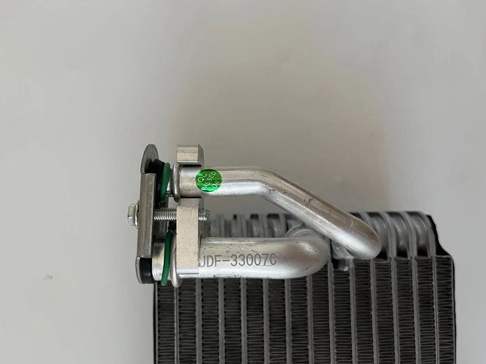 China Factory Wholesale Auto Air Conditioner Parts Aluminum Evaporator