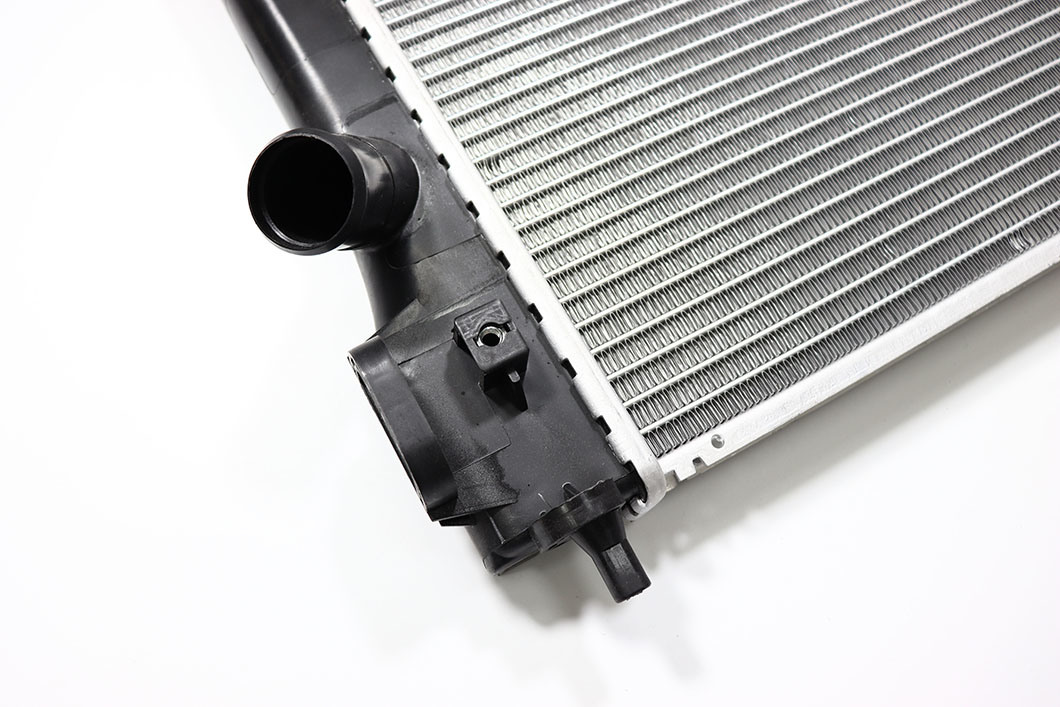 Auto Cooling System Daewoo Kalos′ 09-2010 Aveo at Car Aluminum Radiator