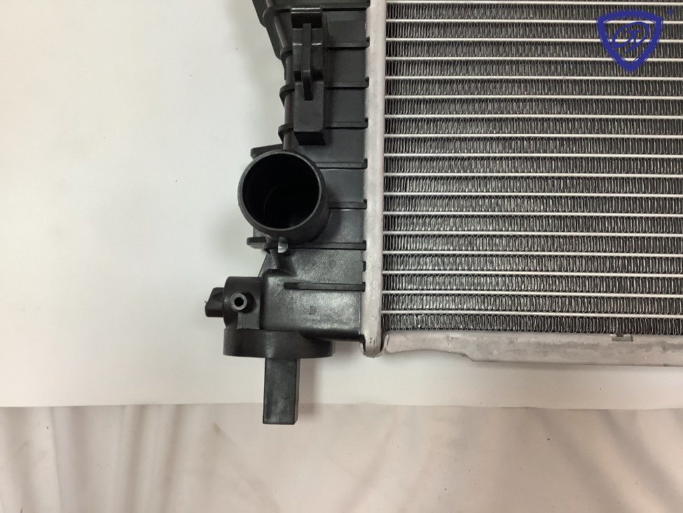 Wholesale Price Aluminium Car Radiator for Cadillac Srx at
