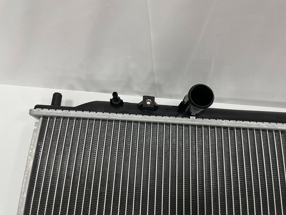 High-Quality Aluminum Auto Engine Cooling System Parts Baojun Radiator Wholesale