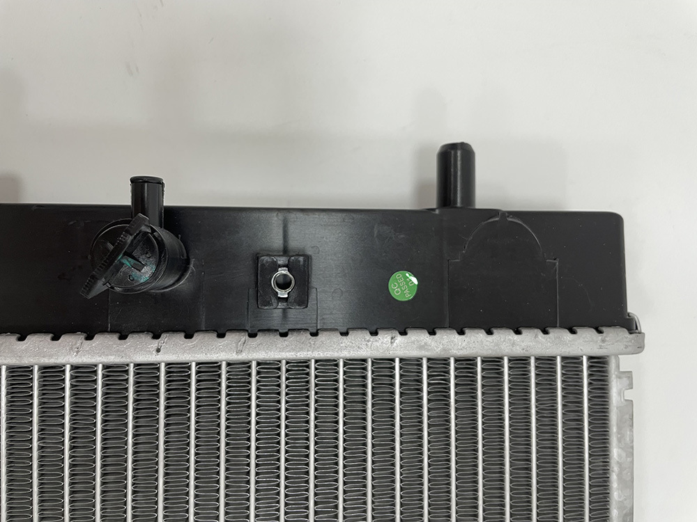 High-Quality Auto Parts Cooling System Aluminum Radiator Made in China for Perodua Bezza Mt