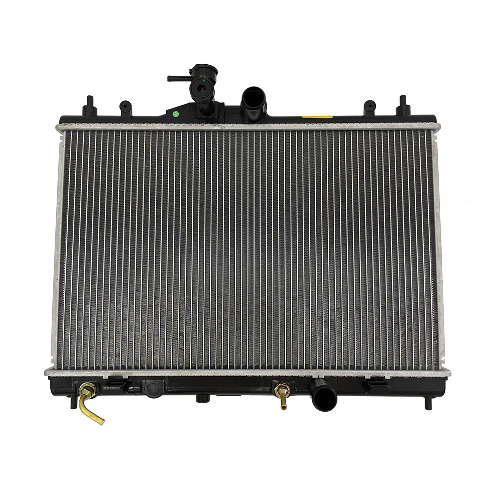 China Manufacturer Sells Auto Aluminum Parts Radiator for Nissan Tiida 21460-Qd500