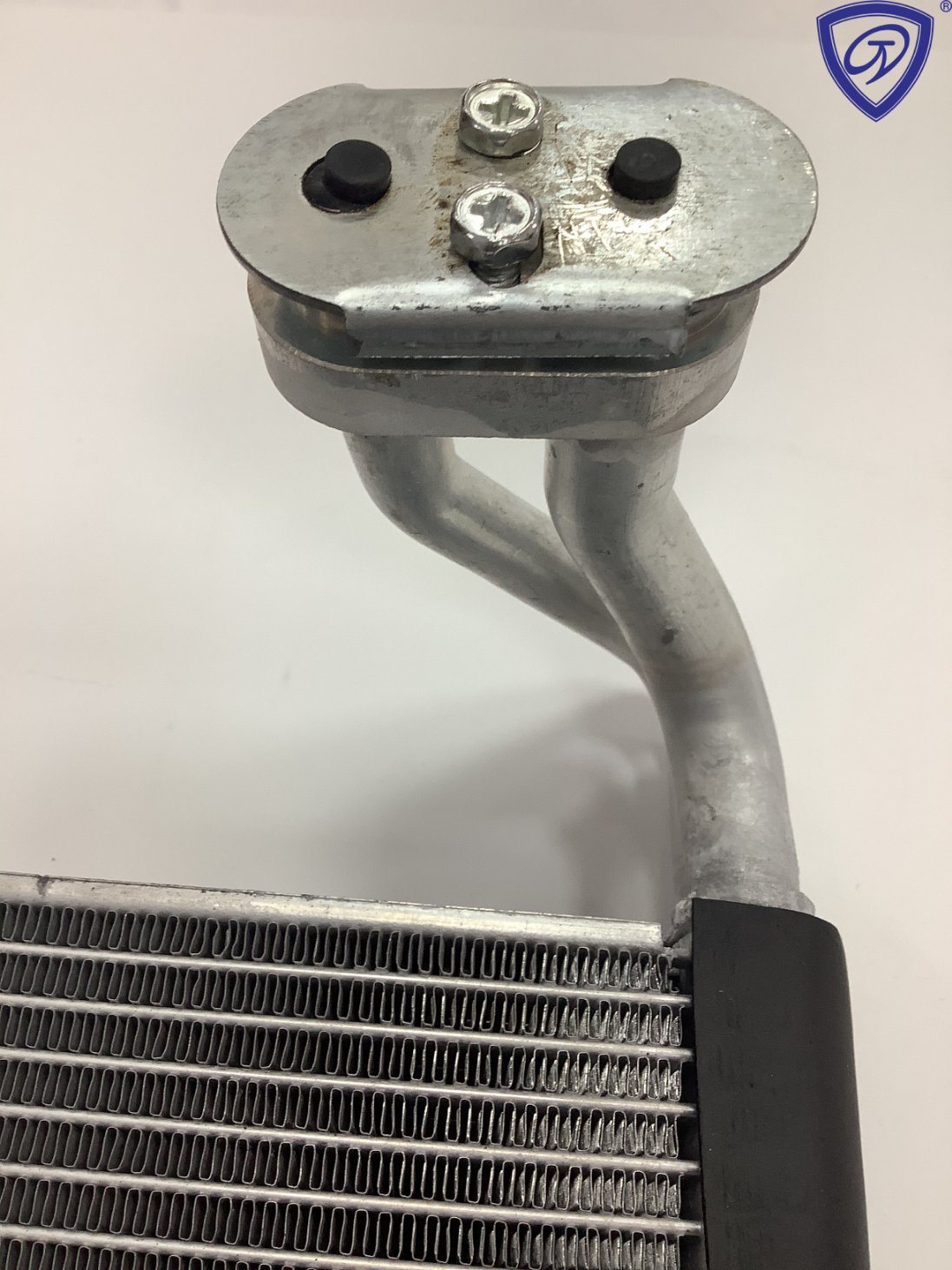 Factory Sell Auto Evaporator Core for 15 Mitsubishi L200