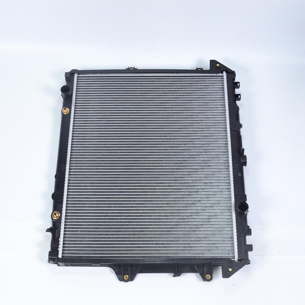 Hot Selling Toyota Hilux Aluminum Auto Parts Cooling System Radiator