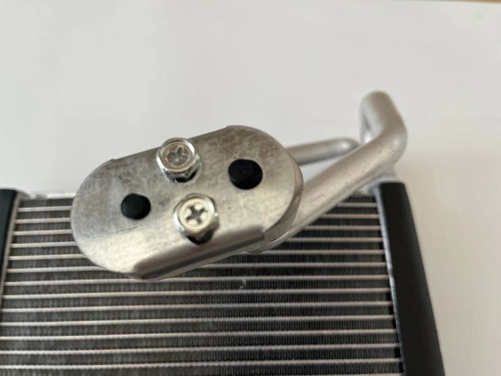 High Quality Aluminum Auto Parts Wholesale Freddy Air Conditioner Car Evaporator