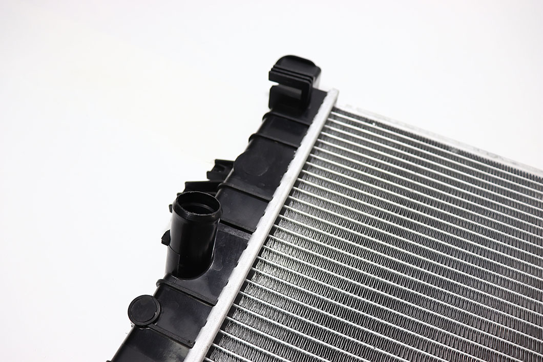 Chinese Car Mg Zs 1.5L Mt (without small tubes) Radiator