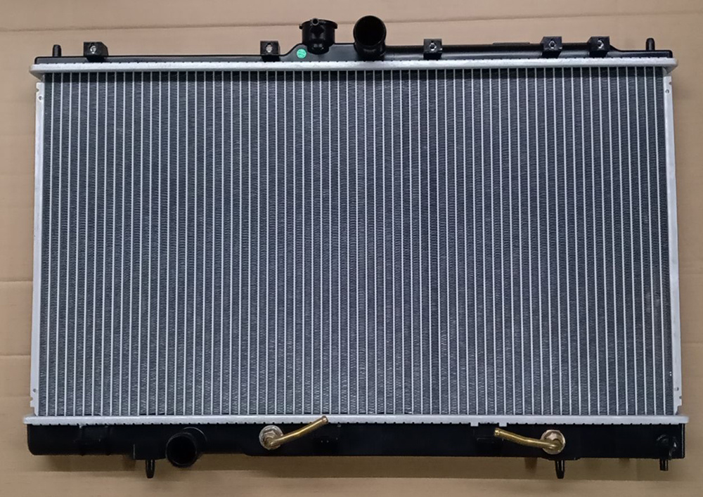 Lancer 01-05 at Auto Parts Cooling System Water Tank Aluminum Radiator