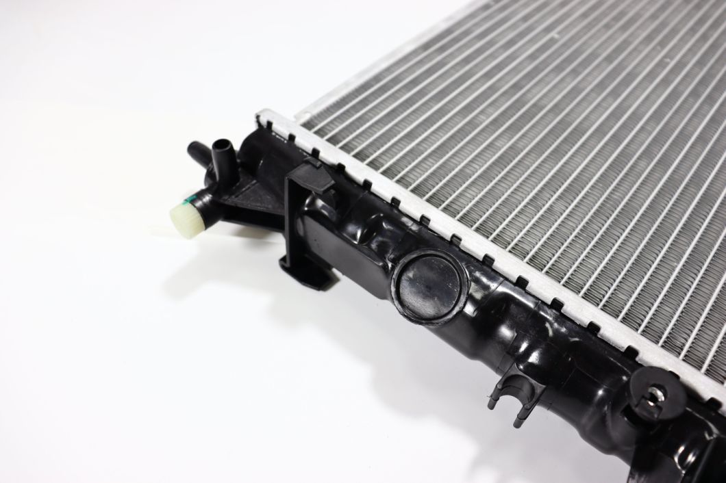 Wholesale High Quality Competitive Price Auto Radiator for Opel Astra G 98-Mt 1300198