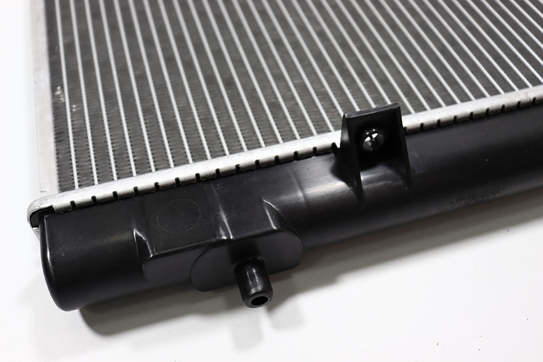 Mazda Auto Parts Cooling System Aluminium Radiator High Quality Wholesale