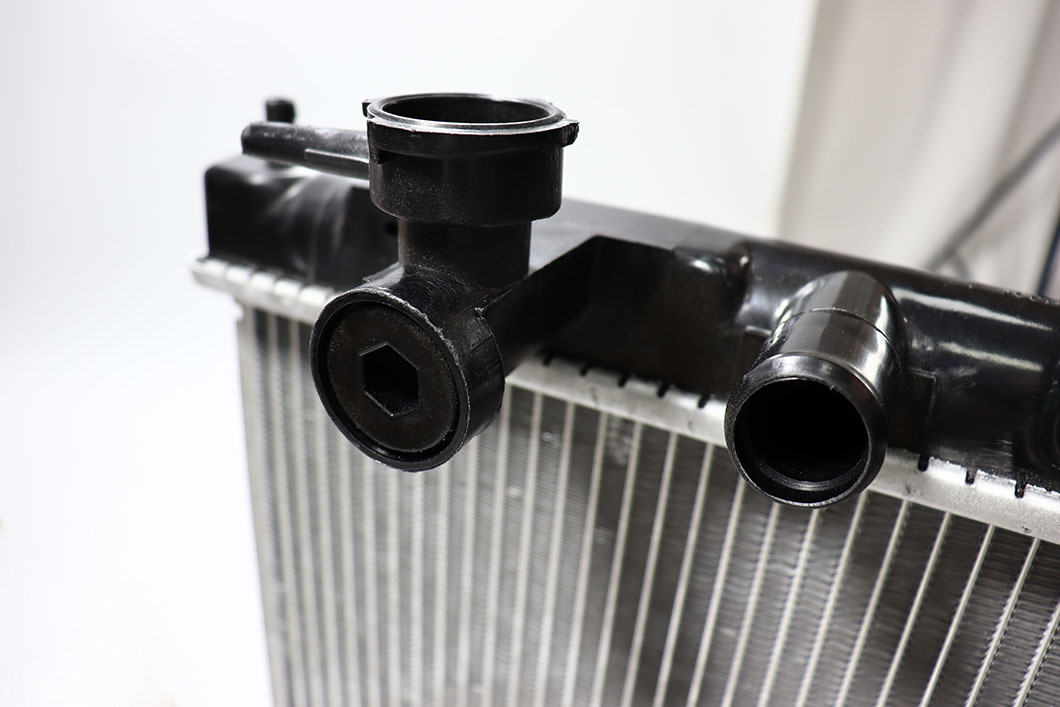 for Nissan Micra′ 92-99 K11 at Aluminum Auto Parts Radiator Wholesale