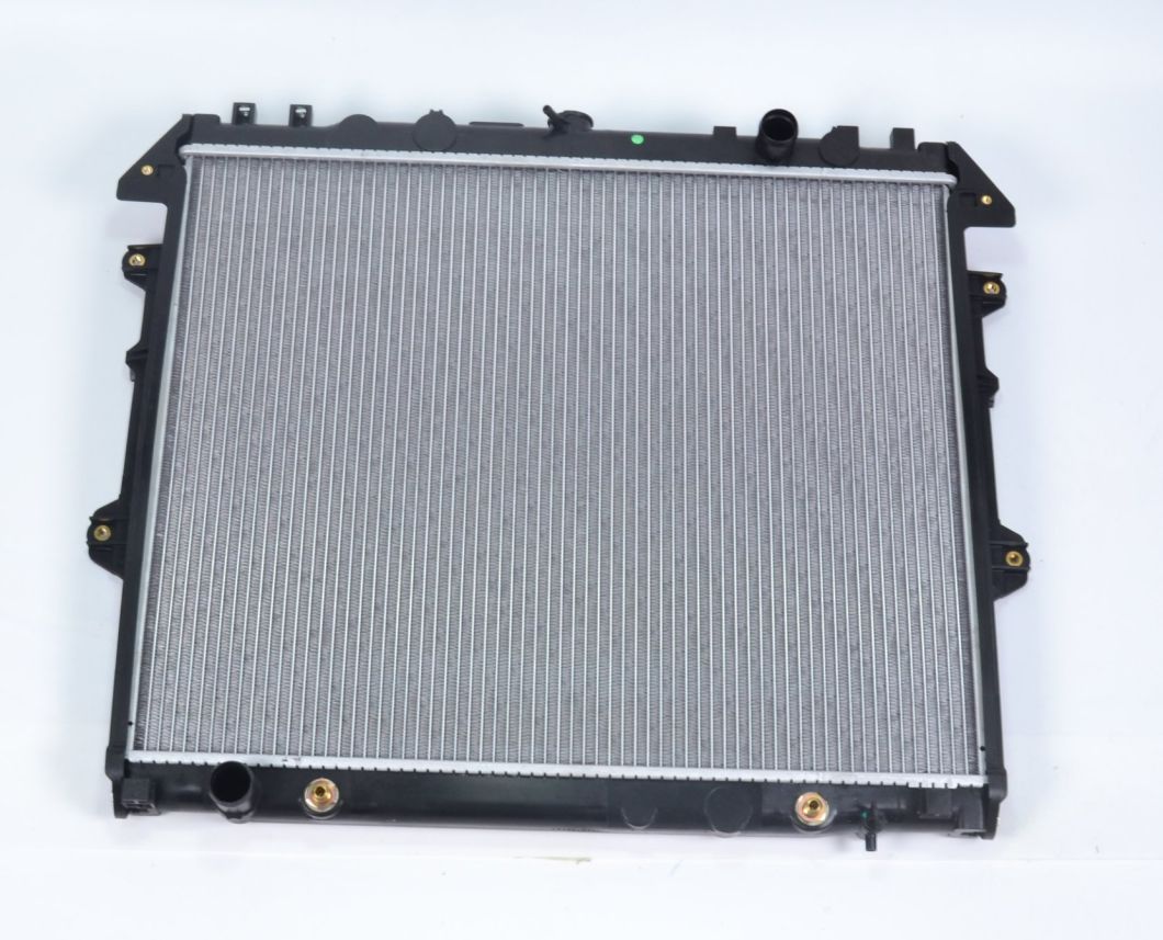 2022 Special Offers Auto Radiator for Toyota Hilux Vigo 04- at OEM: 16400-0p060/0p040/16400-Oc200/Oc220/Oc180