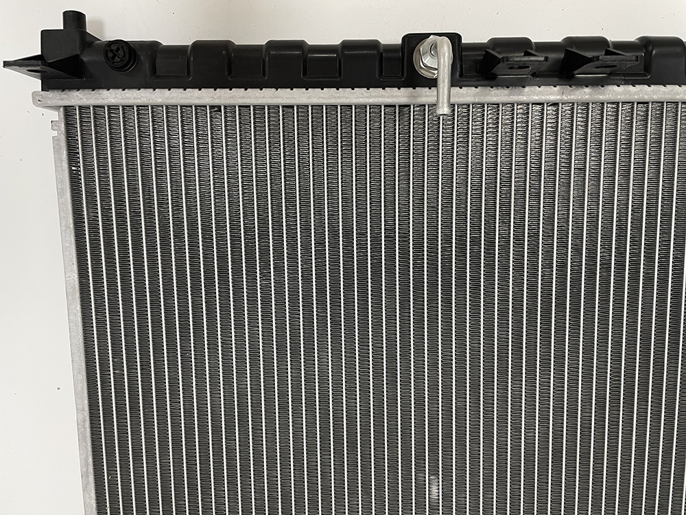 Auto Engine Cooling System Aluminum Parts Radiator Wholesale for Byd