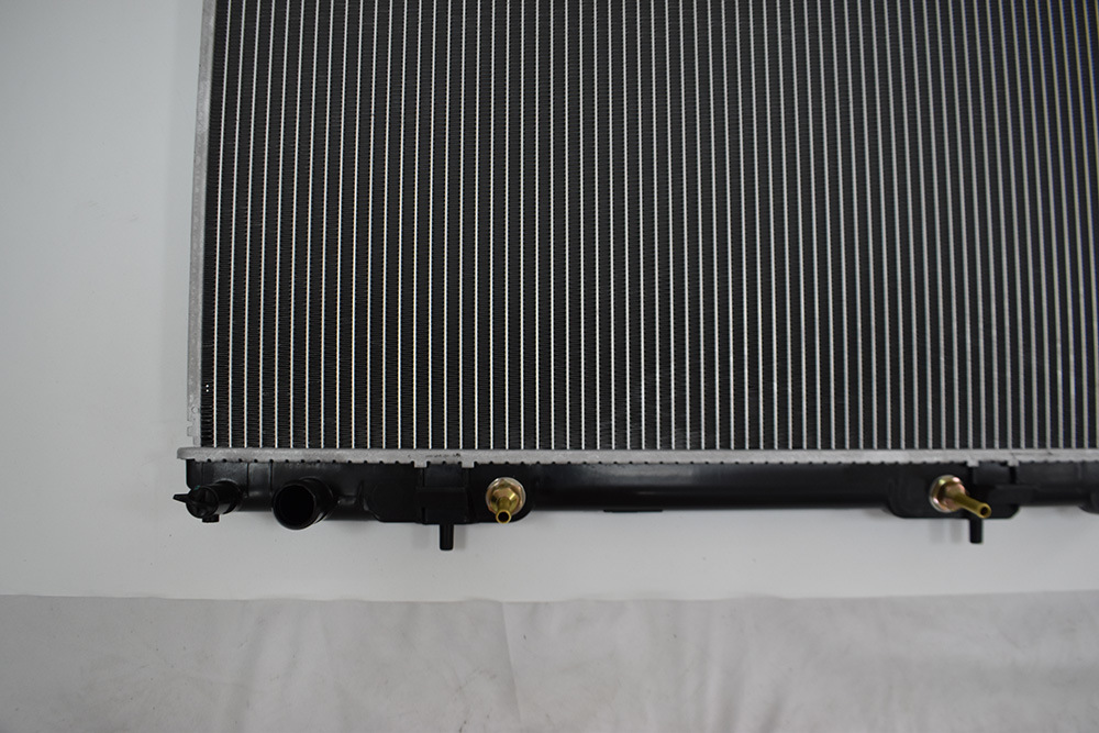 High Quality Car Cooling System Aluminum Parts Radiator on Sale Wholesale OEM 21460-ED500