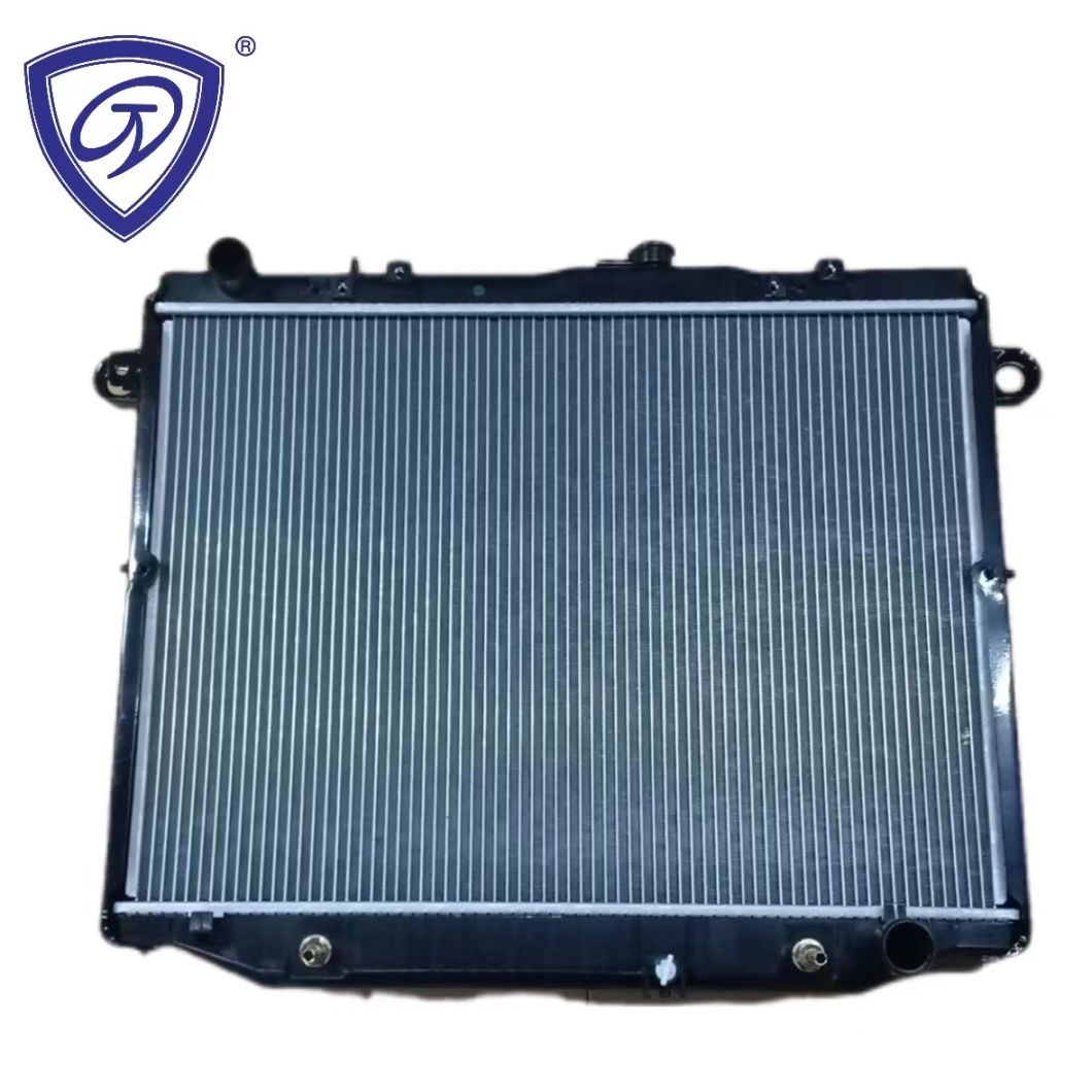 China Manufacturer Wholesale for Toyota Landcruiser′98-02 Hdj101K at Auto Parts Aluminum Radiator 16400-66120/16400-66121