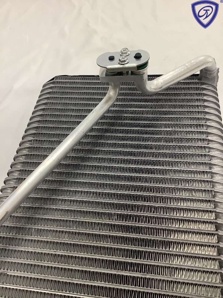 China Supplier Car Evaporator Core for Lancer / Orand 08-17 OEM 7810A244