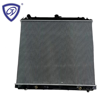 China Manufacturer Wholesale High Quality Auto Aluminum Radiator for Nissan Navara′05- at