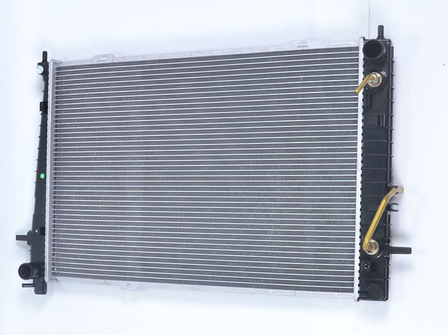 Auto Parts Cooling System Radiator for Hyundai Tucson 04 at