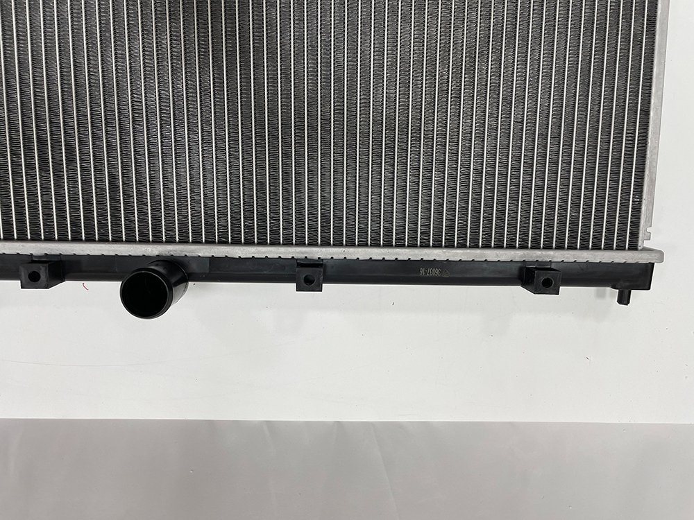 Auto Engine Cooling System Aluminum Parts Radiator Wholesale for Byd