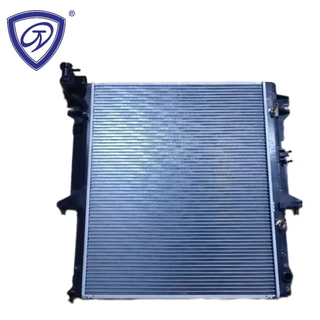 High-Quality Aluminum Car Radiator for Mitsubishi G200′ 04/L200′ 07 at OEM Mn222330