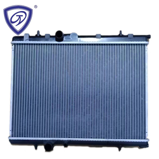 China Suppler Wholesale Price High Performance Aluminum Auto Radiator for Peugeot 206 Mt