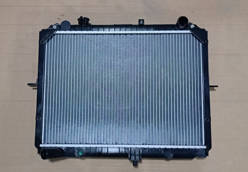 High Quality Aluminum Auto Parts Cooling System Water Tank Radiator for KIA Pregio 97- Mt