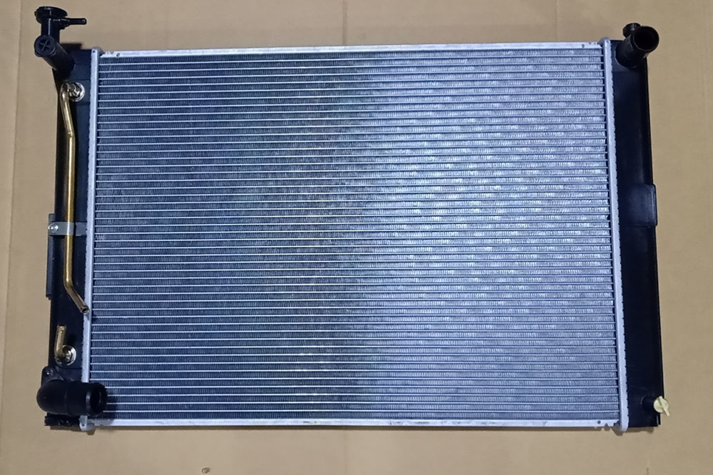 Toyota Rx330 at Cooling System Aluminum Water Tank Car Radiator Wholesale