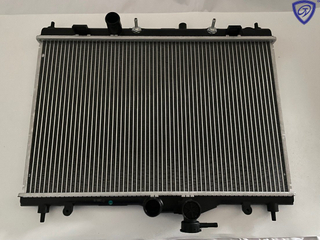 Auto Parts Replacement Car Radiator for Tiida′ 04 at