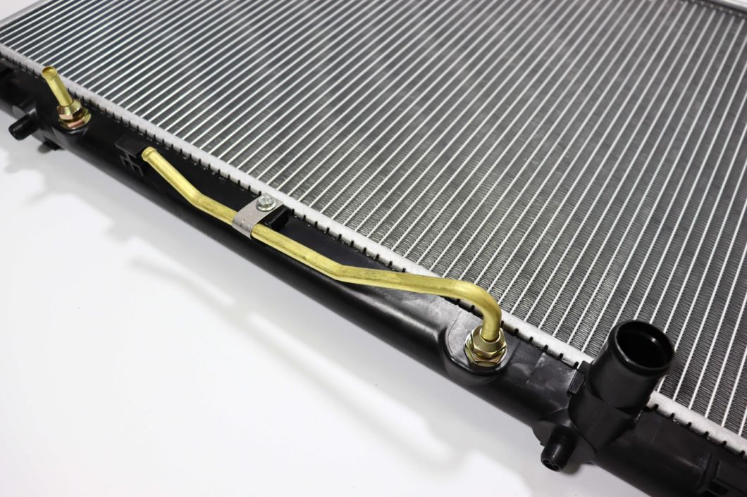 Auto Radiator for Toyota Highlander′ 09 3.5L at OEM: 16041-31540/16400-31550/16410-0p230