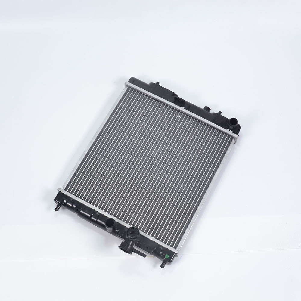 Wholesale Auto Parts for Nissan Micra′ 92-99 K11 Mt Radiator OEM 21410-1f515/1f520/98b00