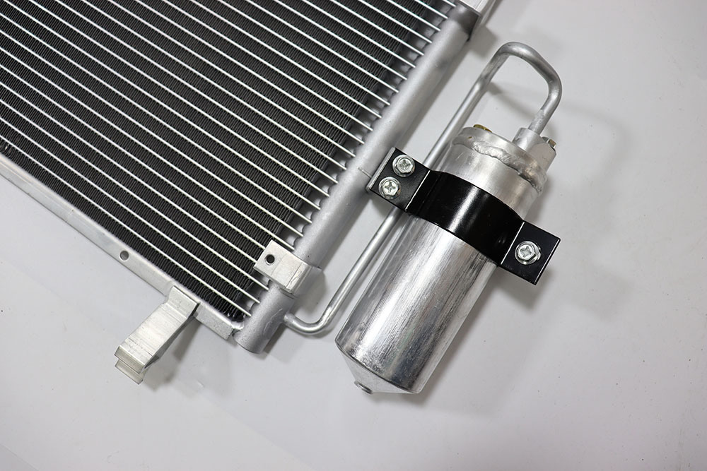 High-Quality Auto Aluminum Condenser OEM 898000108 Wholesale for D-Max 08-13