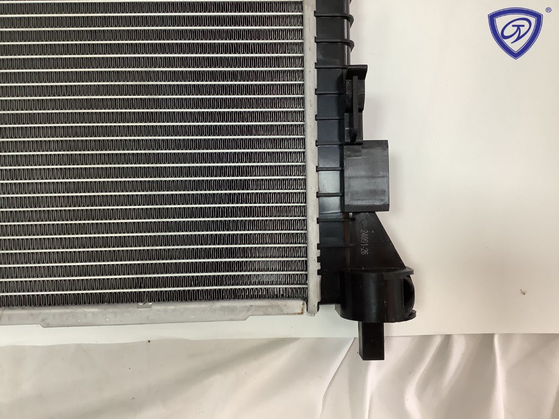 Wholesale Price Aluminium Car Radiator for Cadillac Srx at
