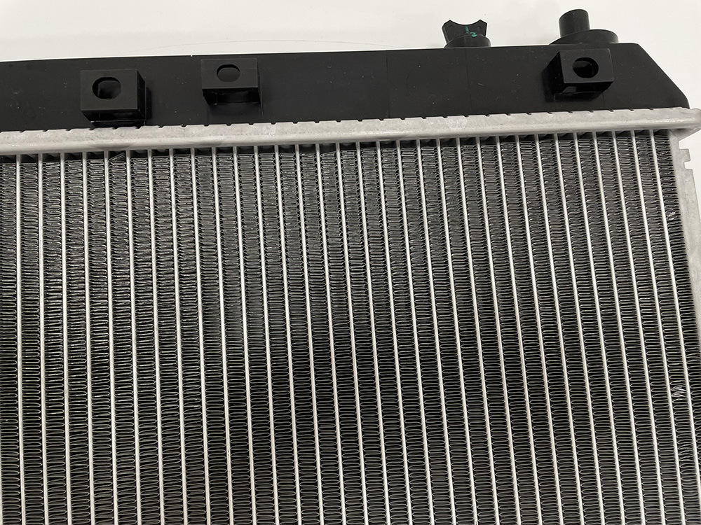 Auto Radiator OEM Bp26-15-200f/B6s7-15-200 for Mazda Protege′ 90-94 323bg Mt