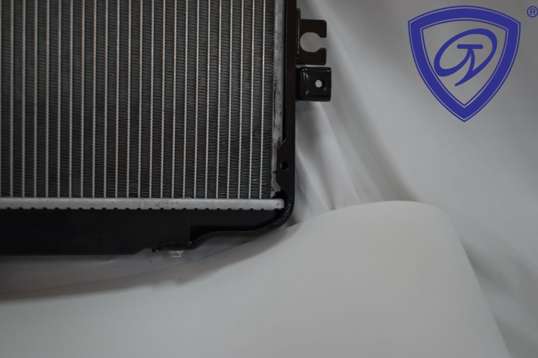 Auto Parts Aluminium Car Radiator for H100 Truck′ 04-Mt OEM 25310-4f400