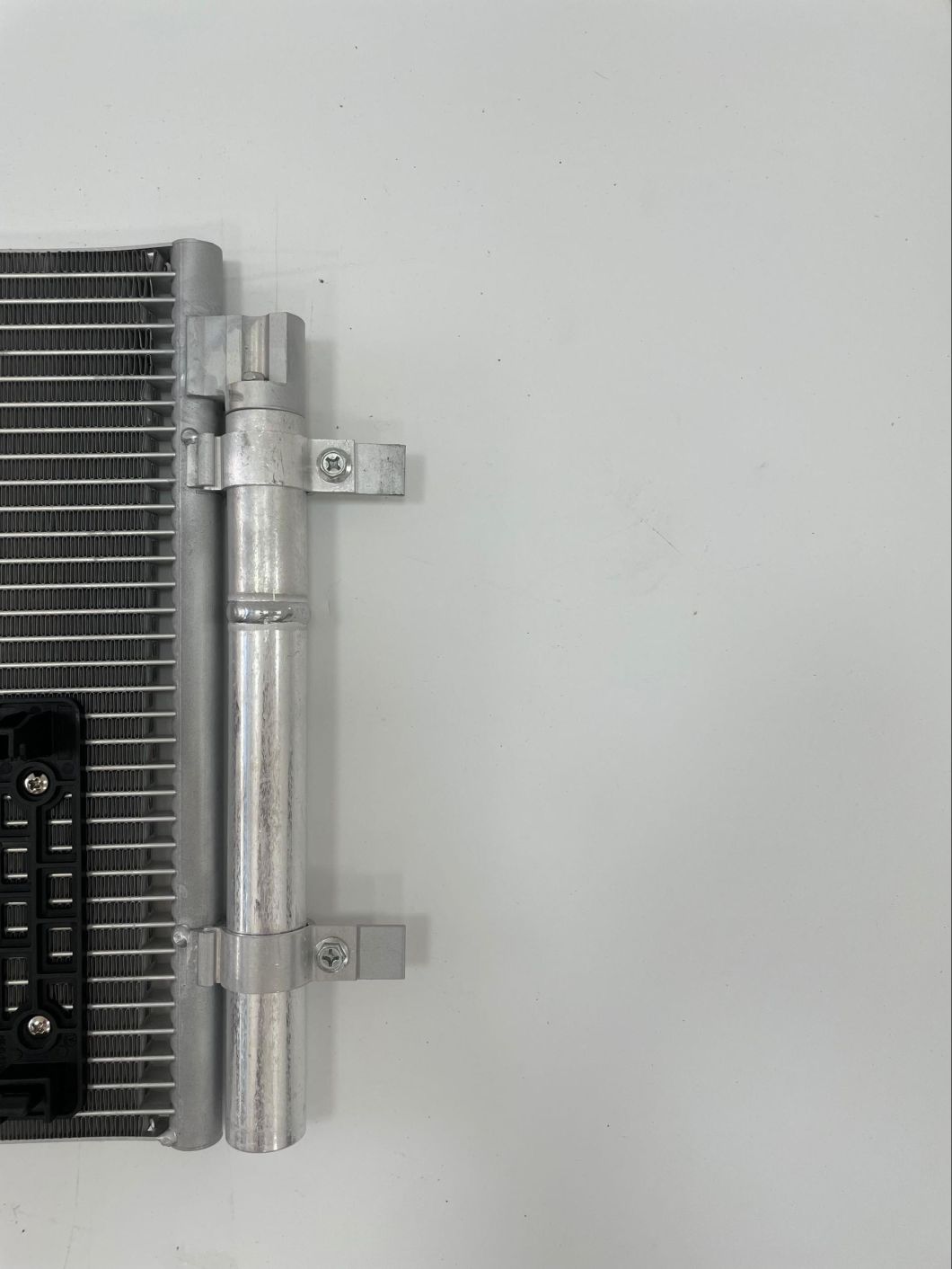 Micro-Channel Parallel Flow Auto Aluminum Condenser Car Air Conditioner Heat Exchanger Condenser for A4l B8 Q5