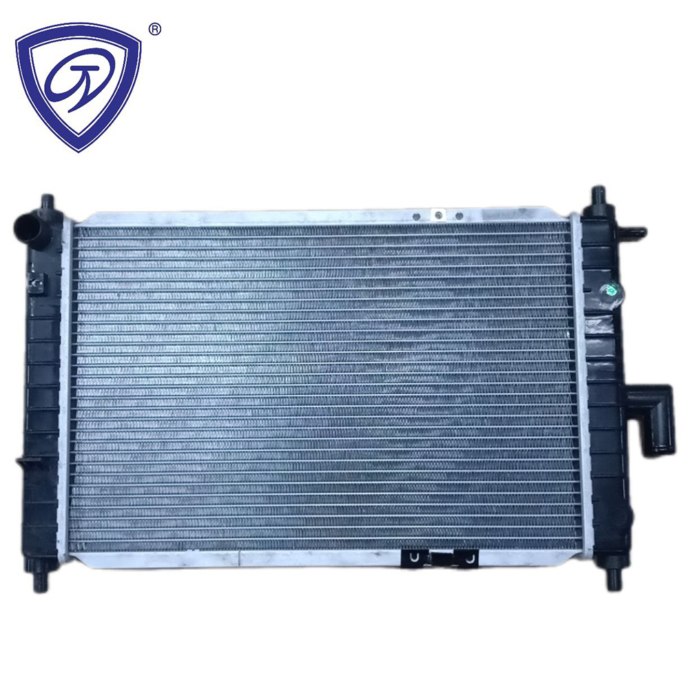 Spark/QQ 1.1 Mt Auto Parts Water Tank Aluminum Radiator Wholesale OEM 96322941
