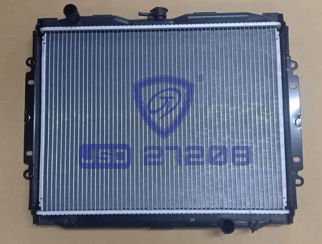 High Quality Aluminum Auto Parts Water Tank Radiator Wholesale for Zinger 2.0L 2011 Mt