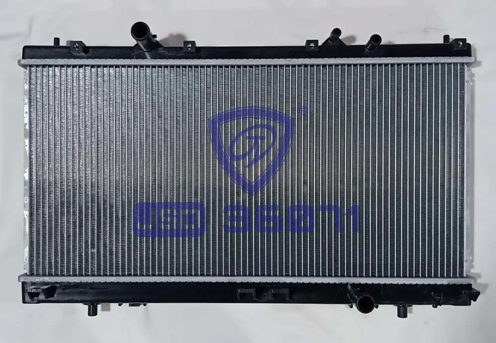 New High Quality Auto Spare Parts Byd Surui 1.5t Amt Engine Cooling System Aluminum Water Tank Radiator