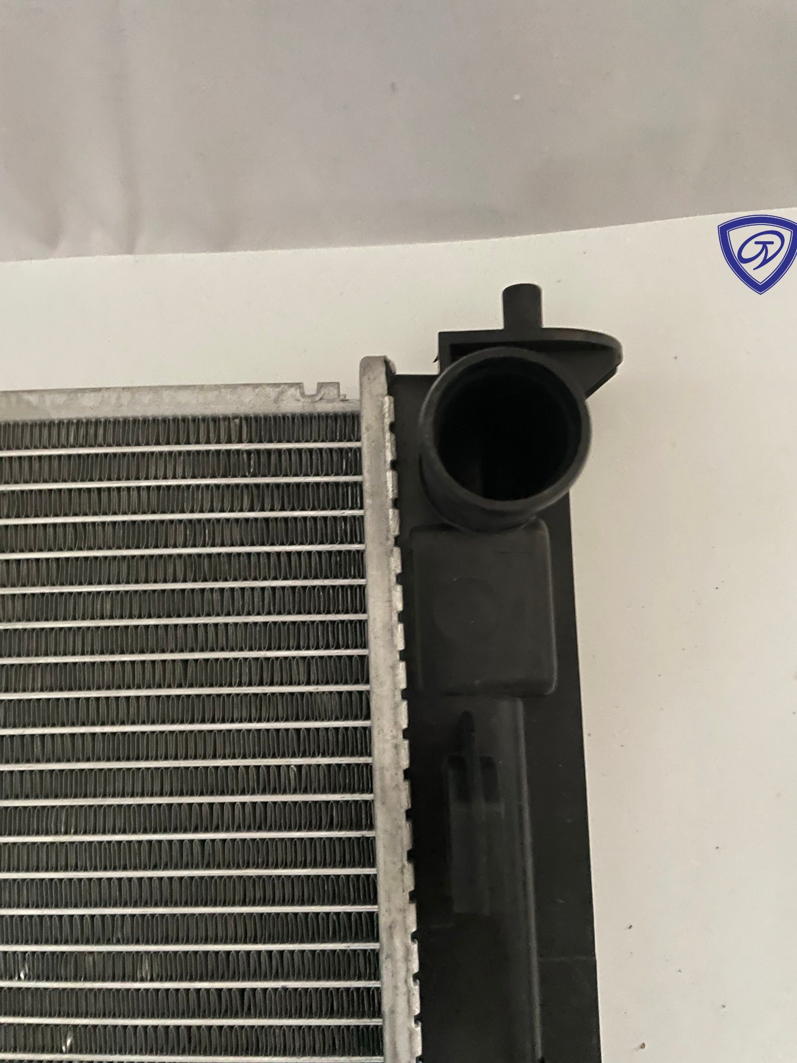 China Supplier Radiator for Tucson/Tl 1.6t/2.0 15-Mt Aluminum Core Reinforced Tank