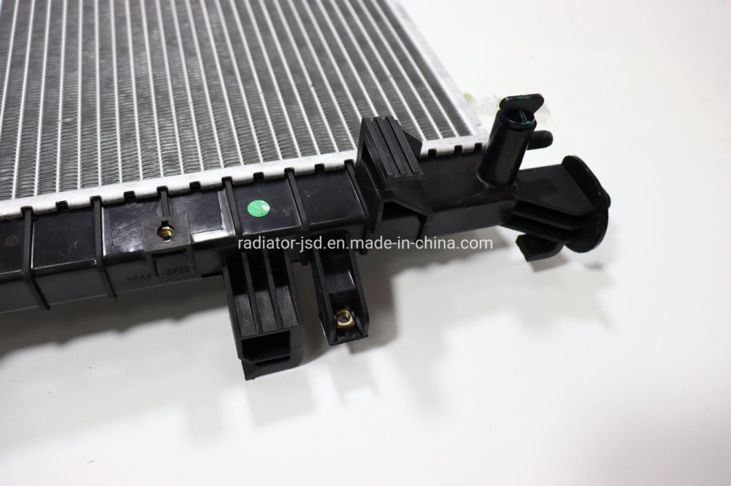 China Best Price Auto Water Cooling Aluminium Car Radiator for Mg Zs 1.5L 17