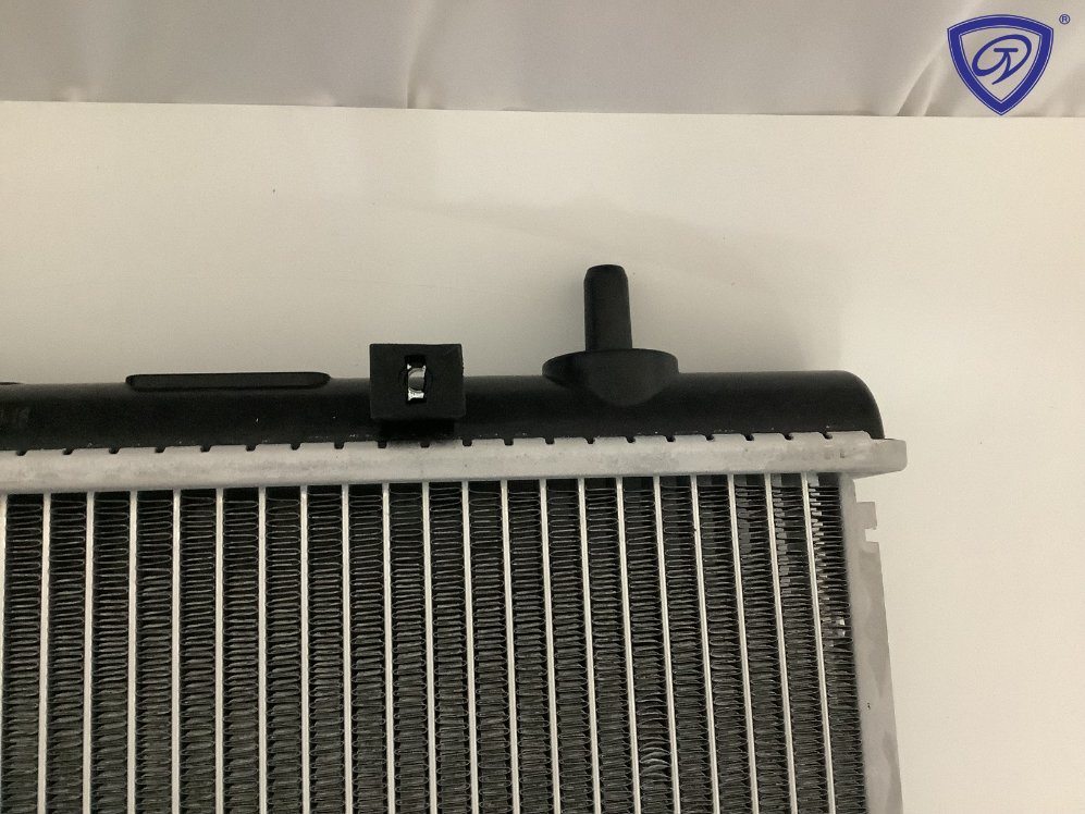 Car Aluminum Parts Radiator for VW Senya Mt Cooling System OEM