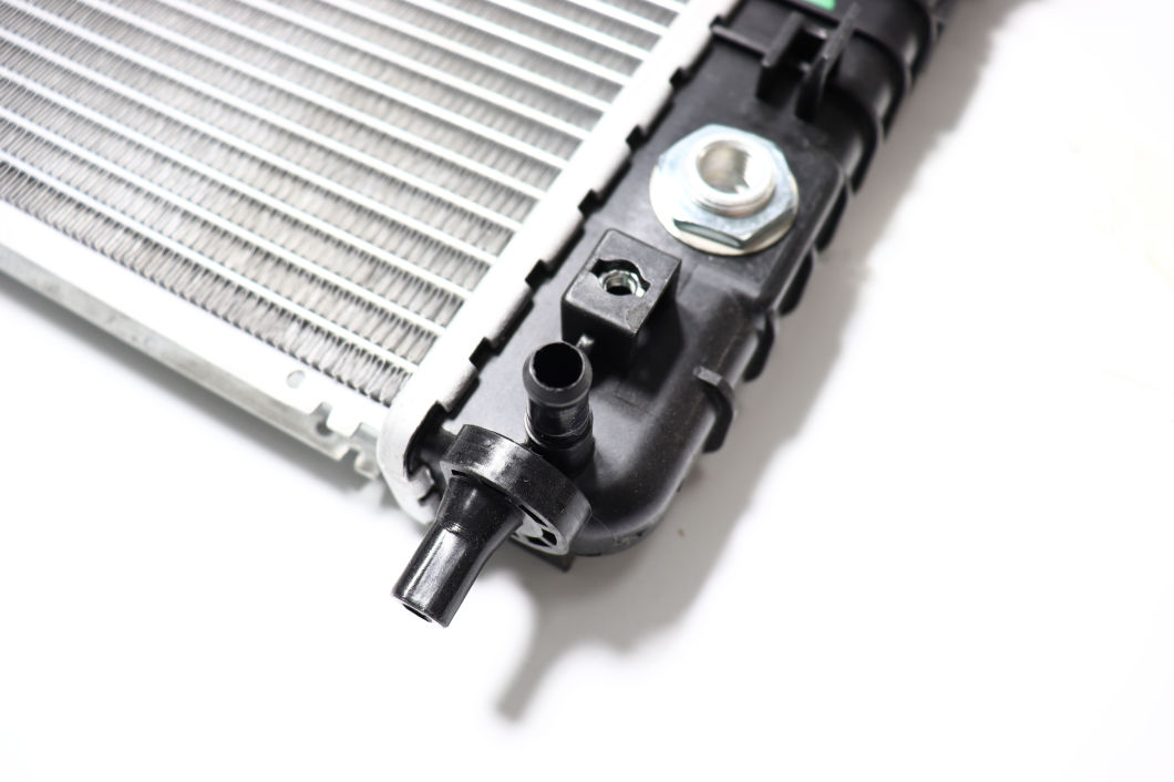 Factory Price Auto Spare Parts Car Accessory Engine Cooling System Coolant Water Pump Radiator for Daewoo